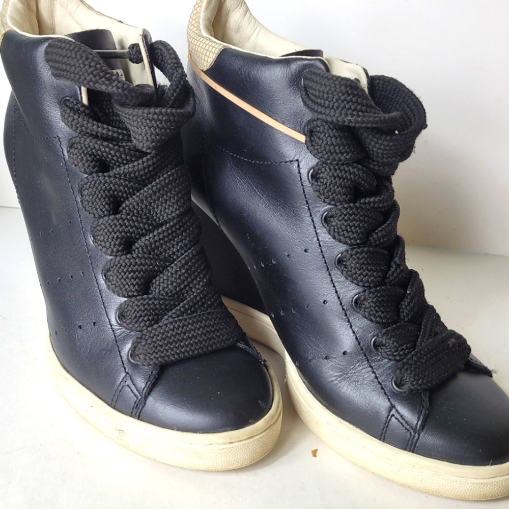 ADIDAS Stain Smith up Wedge shoes size 7